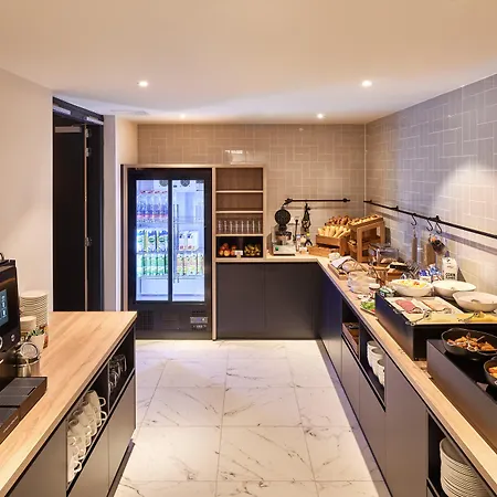 Hotel Staybridge - Parliament By Ihg 4*
