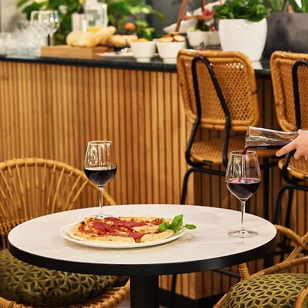 Hotel Staybridge - Parliament By Ihg